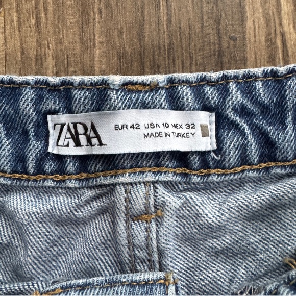 Zara Blue Jeans - Picture 3 of 6